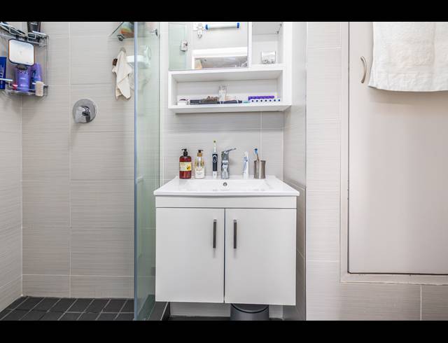 2 BEDROOM APARTMENT TO LET IN CENTURY CITY